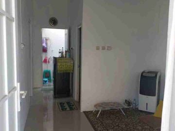 rumah di bulusan selatan 8 menit kampus Undip