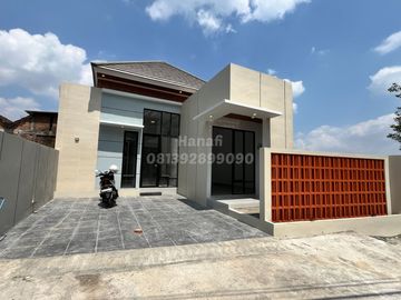 Rumah Jogja dijual dekat Pasar Cebongan Mobil Papasan