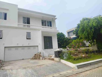 DIJUAL RUMAH MEWAH BRAND NEW / FINISHING DI GOLD COAST, Pantai Indah Kapuk (PIK)