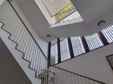 Dijual Rumah Elite modern Hadap Selatan di Kawasan Kemang Jaksel Hadap FR-18907