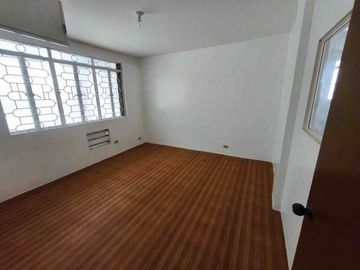 4 Bedrooms Bungalow house for Rent in West Fairview Quezon City