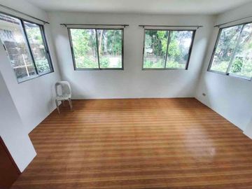 4 Bedrooms Bungalow house for Rent in West Fairview Quezon City