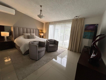 CASA EN SAN PEDRO GARCIA EN MONTERREY MUY AMPLIA, ACABADOS DE LUJO, CUENTA CON TODOS LOS SERVICIOS Y AMENIDADES.