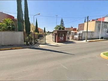 CASA EN VENTA EN EMPLEADO FEDERAL. RESIDENCIAL LOS ARCOS, ATLIXCO