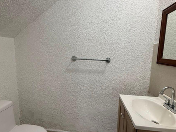 CASA EN SAN PEDRO GARCIA EN MONTERREY MUY AMPLIA, ACABADOS DE LUJO, CUENTA CON TODOS LOS SERVICIOS Y AMENIDADES.