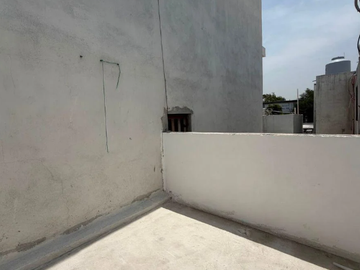 CASA EN SAN PEDRO GARCIA EN MONTERREY MUY AMPLIA, ACABADOS DE LUJO, CUENTA CON TODOS LOS SERVICIOS Y AMENIDADES.