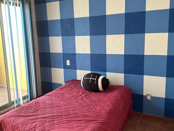 CASA EN PRIVADA POR EL POLVORIN