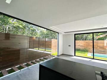Casa con alberca privada, en venta, Guayacán, Cancún