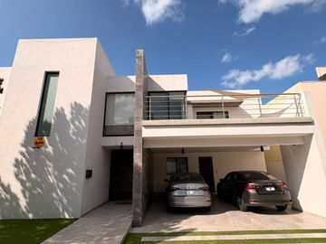 VENTA CASA EN LA LOMA CLUB DE GOLF