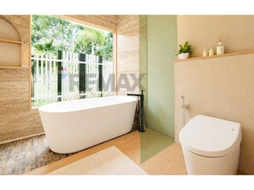 Premium Freehold 4BR Pool Villa in Peaceful Taling Ngam, Koh Samui