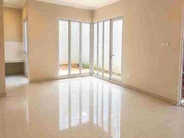 Disewakan Rumah Grand Wisata. Cluster Cherry Ville