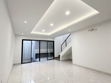 New, Smart Home, Tenggilis Mejoyo