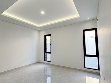 New, Smart Home, Tenggilis Mejoyo