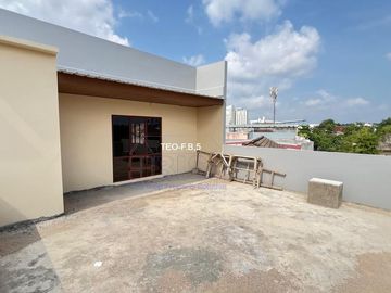 Dijual 3 Unit Town House 2,5 Lantai Jl. Puding Mas – 200 Meter dari BCS Mall