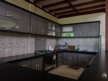 Dijual Private Villa di Montong