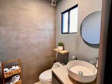 MODERNA CASA EN VENTA AL NORTE EN ALTARIA