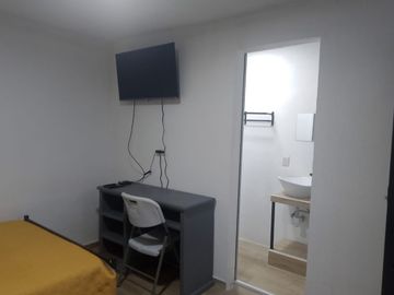 HABITACIÓN EN RENTA AMUEBLADA CON SERVICIOS SOBRE AV DE LA LUZ