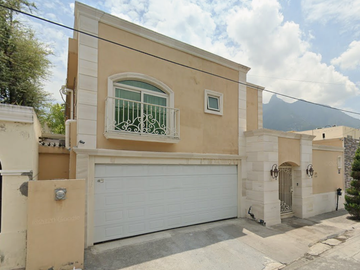 VENTA DE CASA EN MONTERREY NUEVO LEÓN