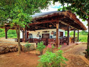 OCEANFRONT RESORT FOR SALE IN SIQUIJOR SIQ00212