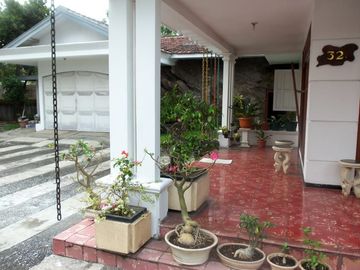 TURUN HARGA DIJUAL RUMAH HOOK TENGAH KOTA POROS JALAN SUDIRMAN, KLOJEN, MALANG KOTA