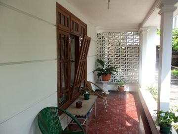TURUN HARGA DIJUAL RUMAH HOOK TENGAH KOTA POROS JALAN SUDIRMAN, KLOJEN, MALANG KOTA