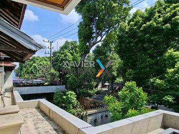 TURUN HARGA DIJUAL RUMAH HOOK TENGAH KOTA POROS JALAN SUDIRMAN, KLOJEN, MALANG KOTA