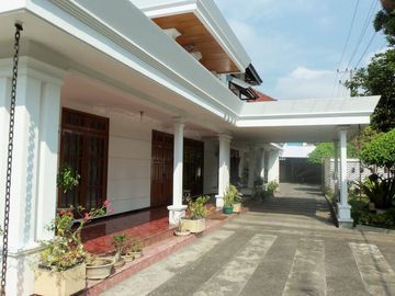 TURUN HARGA DIJUAL RUMAH HOOK TENGAH KOTA POROS JALAN SUDIRMAN, KLOJEN, MALANG KOTA