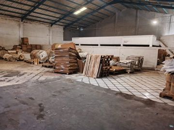 Dijual Gudang 3 in 1 di Jl. Gotong Royong Surakarta Jawa Tengah