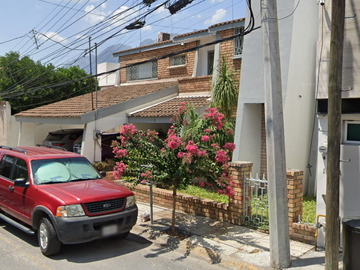 VENTA DE CASA EN SAN PEDRO GARZA GARCÍA NUEVO LEÓN