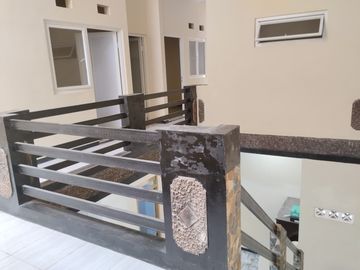 Dijual Rumah Murah 2 Lt Lingkungan Tenang di Sawojajar Malang