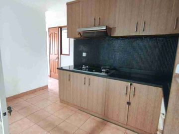 Disewakan 1 tahun apartemen mediterania lagoon