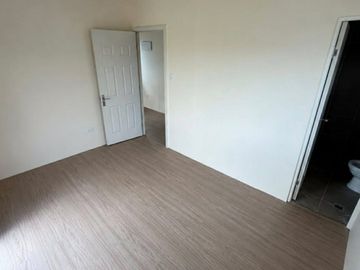 House for Rent in Timog Residences, near Korea Town, Friendship and Clark