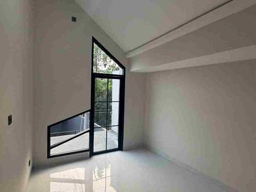 JUAL RUMAH MEWAH FUTURISTIK & NYAMAN SAWANGAN DEPOK