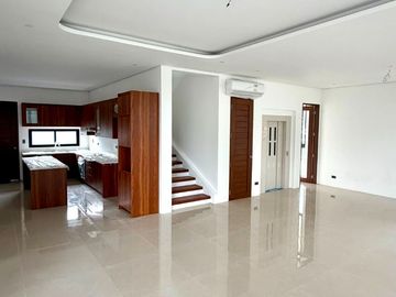 For Sale Brand New 5 Bedrooms in Alabang West Village