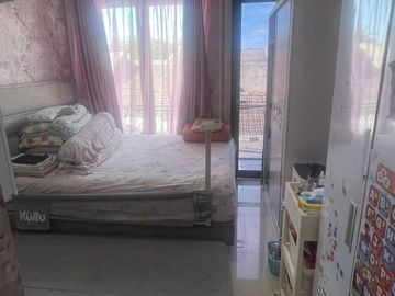 Rumah 2 Lantai Full Renovasi di Alam Indah, Cipondoh
