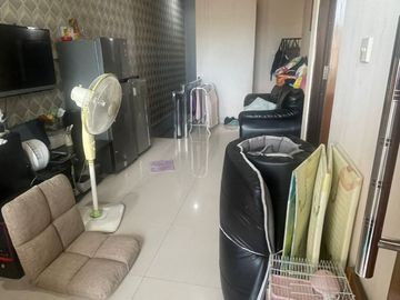 Rumah 2 Lantai Full Renovasi di Alam Indah, Cipondoh