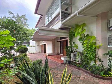 Rumah kebayoran baru Senopati area Prime Jakarta Selatan