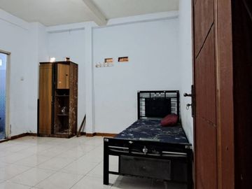 DIJUAL Kos Kosan + Toko 2 Lantai di Daerah Ragunan, Jakarta Selatan