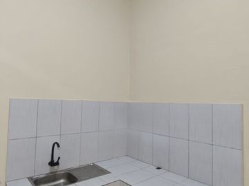 Dijual rumah siap huni 2 kamar tidur Di pejuang  Taman Harapan Baru Bekasi