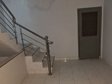 DIJUAL RUMAH 3 LANTAI SHM CUMA 700JT – BRIGJEND KATAMSO, MAIMUN