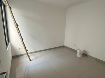 Disewakan Rumah Milenial PIK 2 Uk 8x10 Kosongan Siap Huni. Jakarta Utara