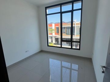 Disewakan Rumah Milenial PIK 2 Uk 8x10 Kosongan Siap Huni. Jakarta Utara