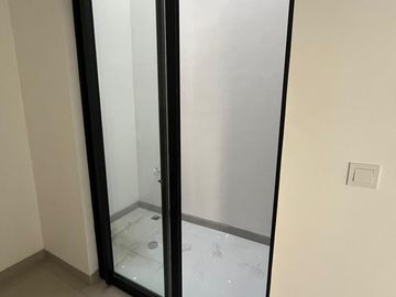 Disewakan Rumah Milenial PIK 2 Uk 8x10 Kosongan Siap Huni. Jakarta Utara