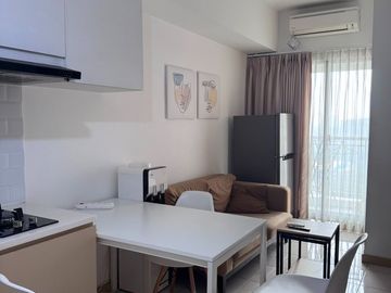 DISEWAKAN APARTEMEN 2BR M-TOWN RESIDENCE  TOWER DAKOTA LT.20 (Tahunan only)