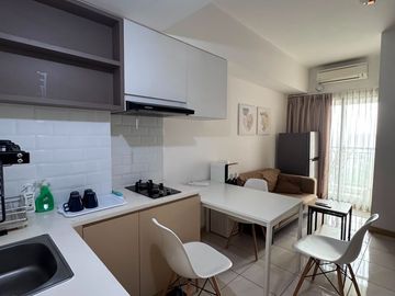 DISEWAKAN APARTEMEN 2BR M-TOWN RESIDENCE  TOWER DAKOTA LT.20 (Tahunan only)