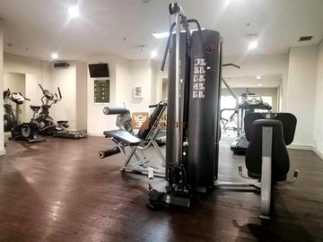 Murah di bawah NJOP & Harga Beli Awal! Dijual 1BR Unfurnished Madison Park unfurnished Rapi Bersih, Fasilitas Kolam Renang, Sky Garden,Lapangan Basket