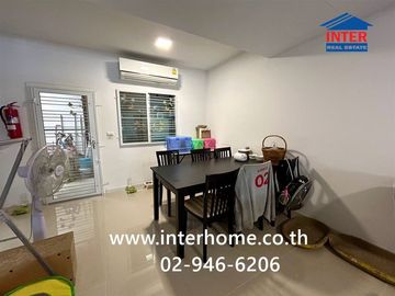 Two-story townhome, 18.7 sq.wah, Pruksa Ville 92 Onnut-Suvarnabhumi, near Suvarnabhumi Airport, Soi Ladkrabang 14/1, Ladkrabang Road, Bang Phli, Samut