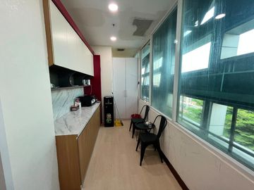 PRIVATE OFFICE PELINDO TOWER DI TANJUNG PRIOK 5-10 PAX IDR 1.500----/PAX