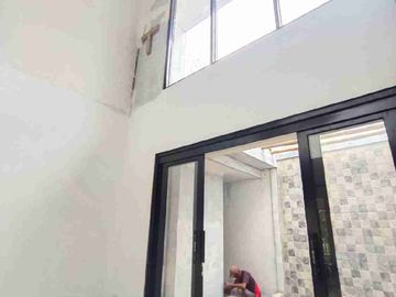 Dijual Rumah 2 Lantai Huk Minimalis Modern di Villa Melati Mas Serpong