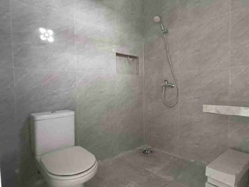 Dijual Rumah 2 Lantai Huk Minimalis Modern di Villa Melati Mas Serpong
